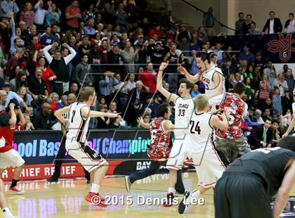 Thumbnail 2 in De La Salle vs. Monte Vista (CIF NCS D1 Final) photogallery.