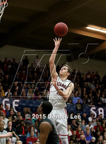 Thumbnail 2 in De La Salle vs. Monte Vista (CIF NCS D1 Final) photogallery.