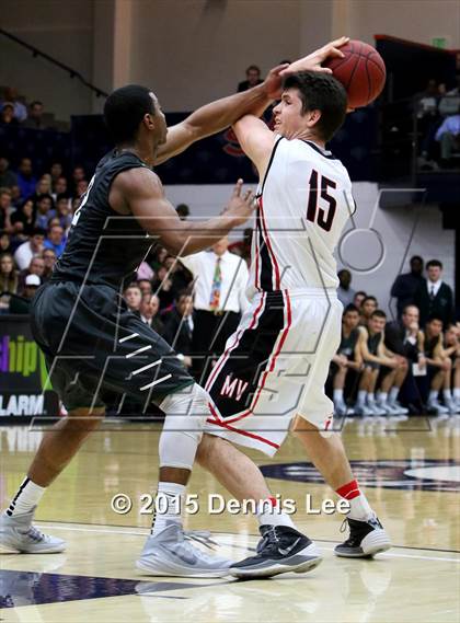 Thumbnail 1 in De La Salle vs. Monte Vista (CIF NCS D1 Final) photogallery.