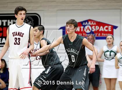 Thumbnail 2 in De La Salle vs. Monte Vista (CIF NCS D1 Final) photogallery.