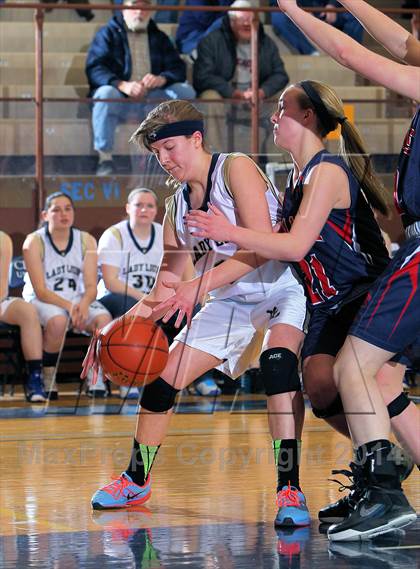 Thumbnail 2 in Kane vs Clarion-Limestone (PIAA D9 AA Semi Final) photogallery.
