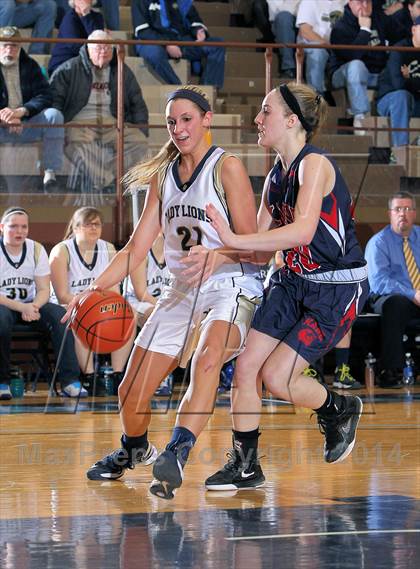 Thumbnail 3 in Kane vs Clarion-Limestone (PIAA D9 AA Semi Final) photogallery.