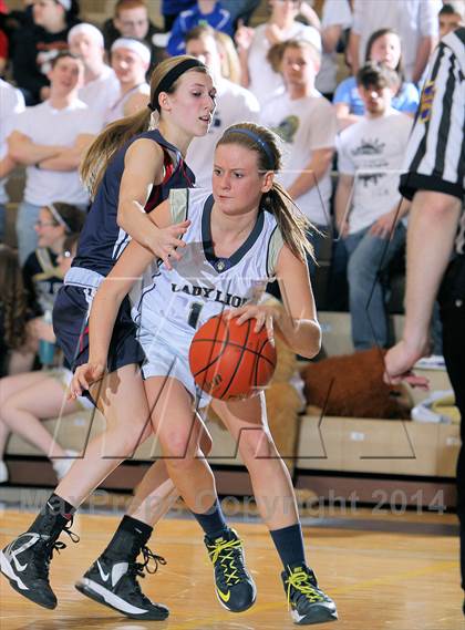 Thumbnail 2 in Kane vs Clarion-Limestone (PIAA D9 AA Semi Final) photogallery.