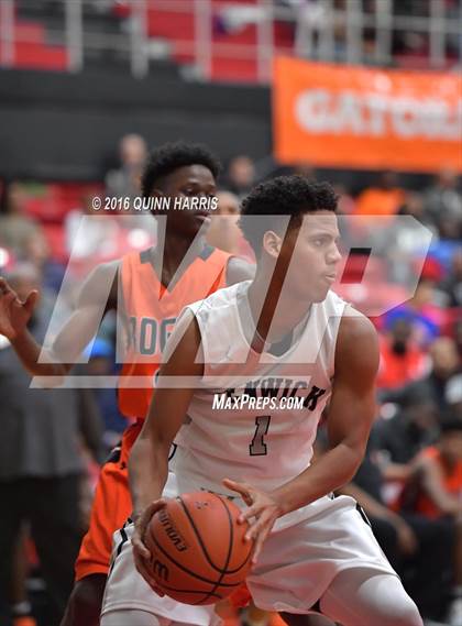 Thumbnail 3 in Fenwick vs. Bogan (Proviso West Holiday Tournament) photogallery.