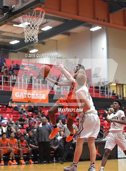 Thumbnail 3 in Fenwick vs. Bogan (Proviso West Holiday Tournament) photogallery.