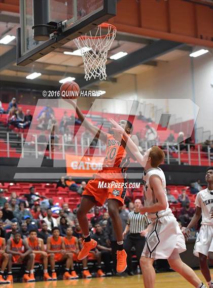 Thumbnail 1 in Fenwick vs. Bogan (Proviso West Holiday Tournament) photogallery.