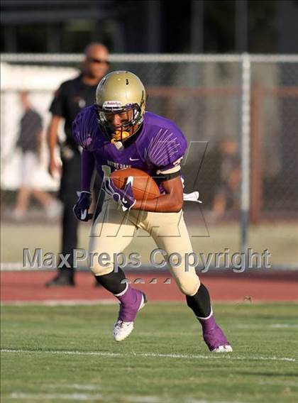 Thumbnail 1 in Notre Dame Prep vs. Chaparral photogallery.
