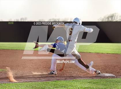 Thumbnail 1 in Ector @ Collinsville photogallery.