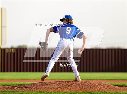 Thumbnail 1 in Ector @ Collinsville photogallery.
