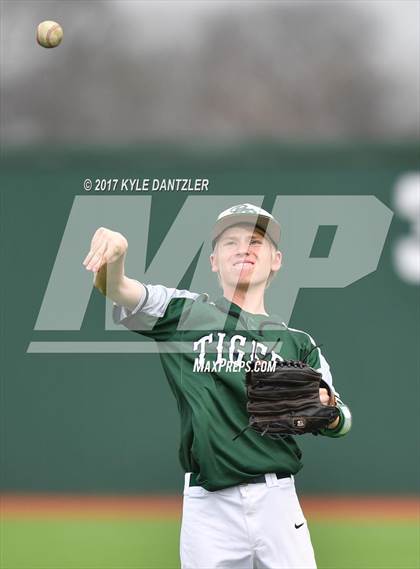 Thumbnail 1 in Blue Ridge vs Lone Oak (Anna Tournament) photogallery.