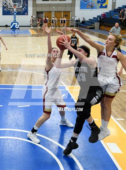 Thumbnail 1 in Viewmont vs. Riverton (UHSAA 5A 1st Round) photogallery.