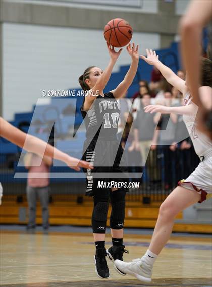 Thumbnail 1 in Viewmont vs. Riverton (UHSAA 5A 1st Round) photogallery.
