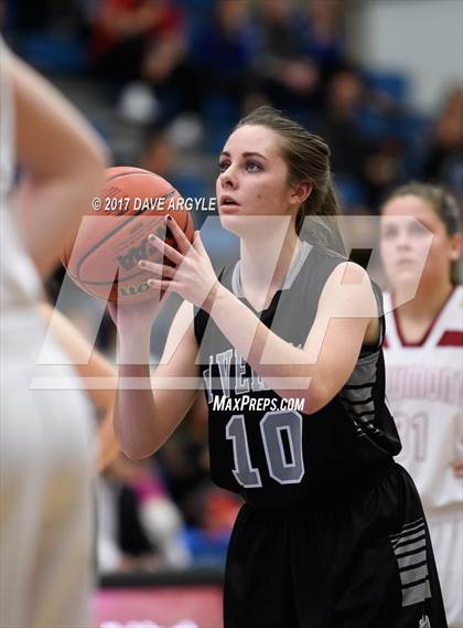 Thumbnail 2 in Viewmont vs. Riverton (UHSAA 5A 1st Round) photogallery.