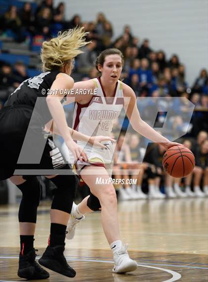 Thumbnail 1 in Viewmont vs. Riverton (UHSAA 5A 1st Round) photogallery.