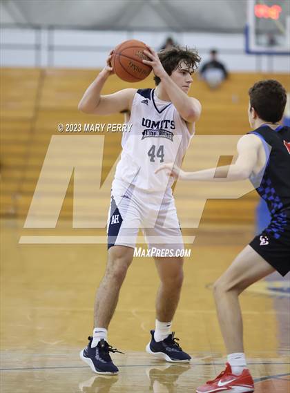 Thumbnail 3 in Chartiers Valley vs. Abington Heights (Central Valley Roundball Holiday Classic) photogallery.