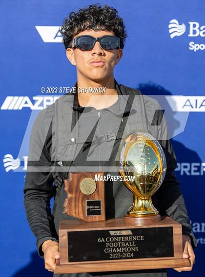 Thumbnail 1 in Red Mountain vs Saguaro (AIA 6A Awards) photogallery.