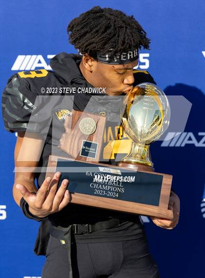 Thumbnail 1 in Red Mountain vs Saguaro (AIA 6A Awards) photogallery.