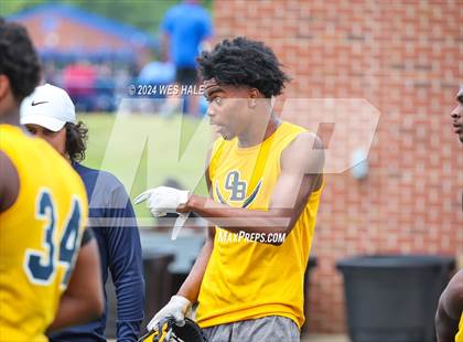 Thumbnail 1 in Olive Branch vs Huntsville (U of Memphis 7v7) photogallery.
