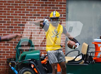 Thumbnail 2 in Olive Branch vs Huntsville (U of Memphis 7v7) photogallery.