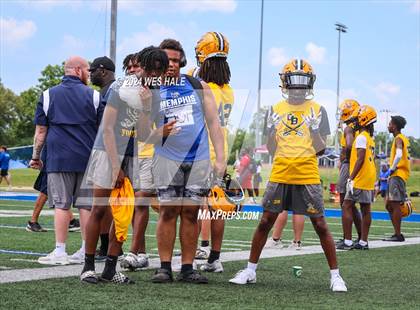 Thumbnail 3 in Olive Branch vs Huntsville (U of Memphis 7v7) photogallery.