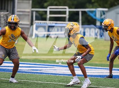 Thumbnail 2 in Olive Branch vs Huntsville (U of Memphis 7v7) photogallery.