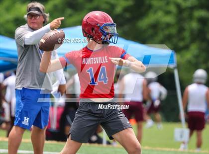 Thumbnail 3 in Olive Branch vs Huntsville (U of Memphis 7v7) photogallery.