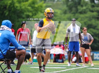 Thumbnail 1 in Olive Branch vs Huntsville (U of Memphis 7v7) photogallery.