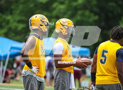 Thumbnail 1 in Olive Branch vs Huntsville (U of Memphis 7v7) photogallery.