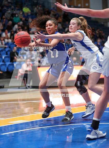 Thumbnail 1 in Bingham vs. Fremont (UHSAA 6A Semifinal) photogallery.