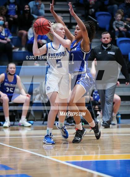 Thumbnail 2 in Bingham vs. Fremont (UHSAA 6A Semifinal) photogallery.