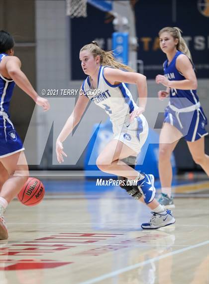 Thumbnail 3 in Bingham vs. Fremont (UHSAA 6A Semifinal) photogallery.