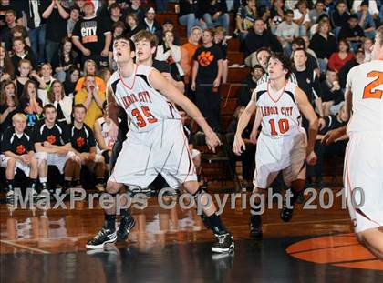 Thumbnail 2 in Lenoir City vs Knoxville Catholic (District 4AAA Semifinals) photogallery.