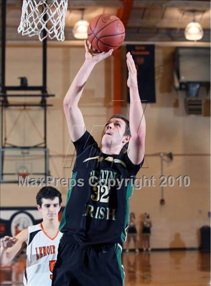 Thumbnail 1 in Lenoir City vs Knoxville Catholic (District 4AAA Semifinals) photogallery.
