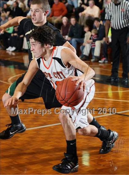 Thumbnail 3 in Lenoir City vs Knoxville Catholic (District 4AAA Semifinals) photogallery.