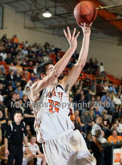 Thumbnail 1 in Lenoir City vs Knoxville Catholic (District 4AAA Semifinals) photogallery.