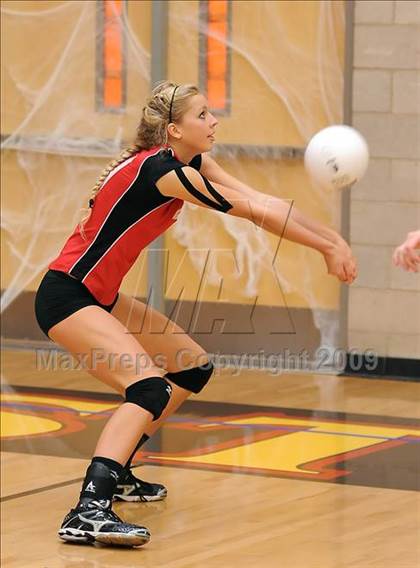 Thumbnail 3 in Napa vs. St. Francis (Super 8 Tournament) photogallery.
