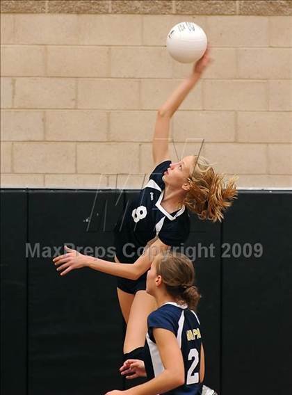 Thumbnail 3 in Napa vs. St. Francis (Super 8 Tournament) photogallery.