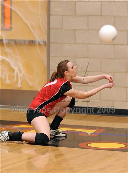 Thumbnail 2 in Napa vs. St. Francis (Super 8 Tournament) photogallery.