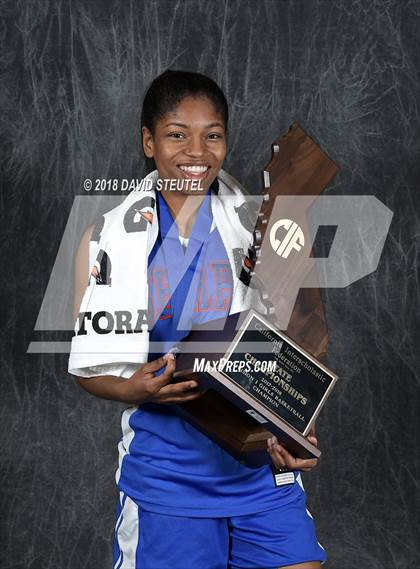 Thumbnail 3 in Serra (CIF State D1 Award Photos) photogallery.
