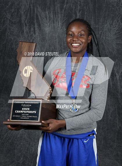 Thumbnail 2 in Serra (CIF State D1 Award Photos) photogallery.