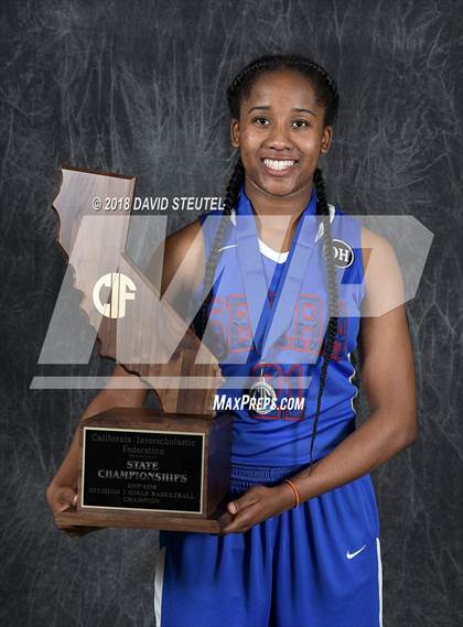 Thumbnail 3 in Serra (CIF State D1 Award Photos) photogallery.