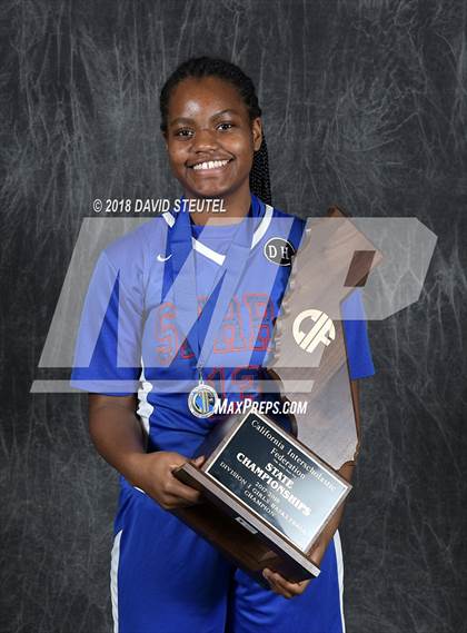 Thumbnail 1 in Serra (CIF State D1 Award Photos) photogallery.