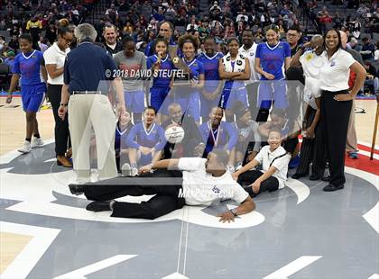 Thumbnail 3 in Serra (CIF State D1 Award Photos) photogallery.