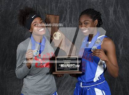 Thumbnail 1 in Serra (CIF State D1 Award Photos) photogallery.