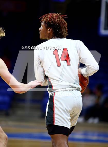 Thumbnail 3 in Keller vs Trinity (UIL 6A Bi-District Playoff) photogallery.