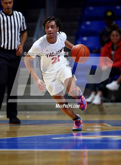 Thumbnail 2 in Keller vs Trinity (UIL 6A Bi-District Playoff) photogallery.