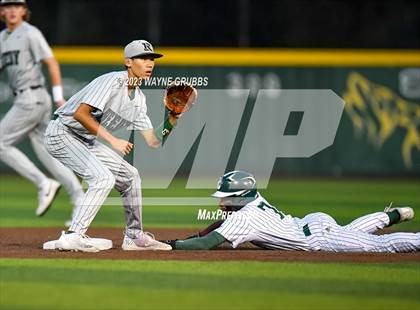 Thumbnail 3 in Reedy @ Longview (UIL 5A Regional Semifinal) photogallery.
