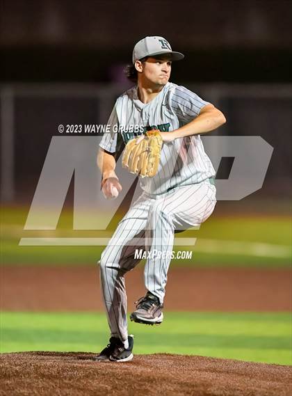 Thumbnail 3 in Reedy @ Longview (UIL 5A Regional Semifinal) photogallery.