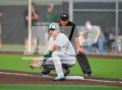 Thumbnail 3 in Reedy @ Longview (UIL 5A Regional Semifinal) photogallery.