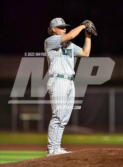 Thumbnail 3 in Reedy @ Longview (UIL 5A Regional Semifinal) photogallery.
